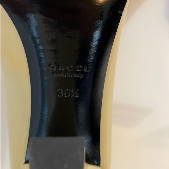 GUCCI Creme Patent Leather Pump - Picture 5 of 16